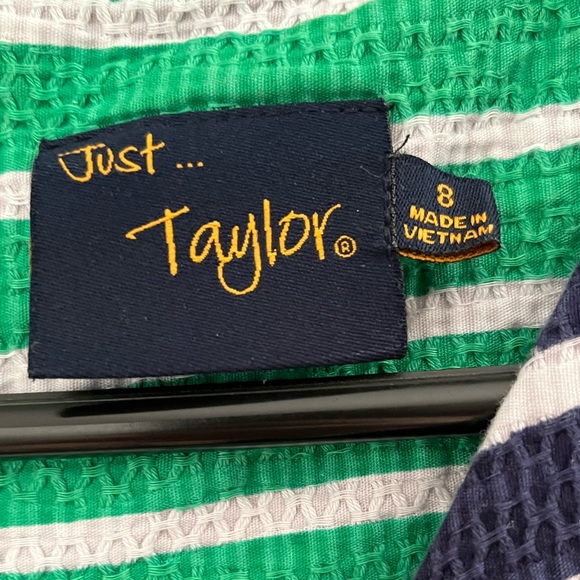 Formal Dress - Picture 4 of 4